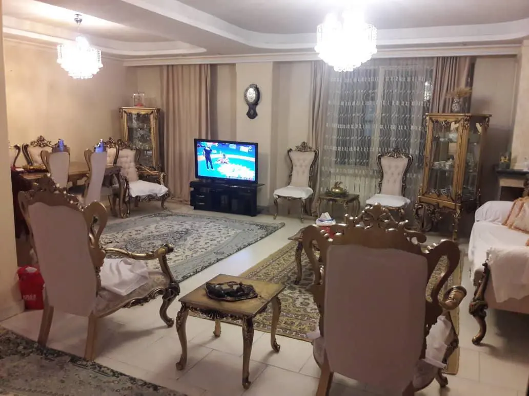 فروش آپارتمان ۱۴۰ متری سه خواب در سعادت آباد