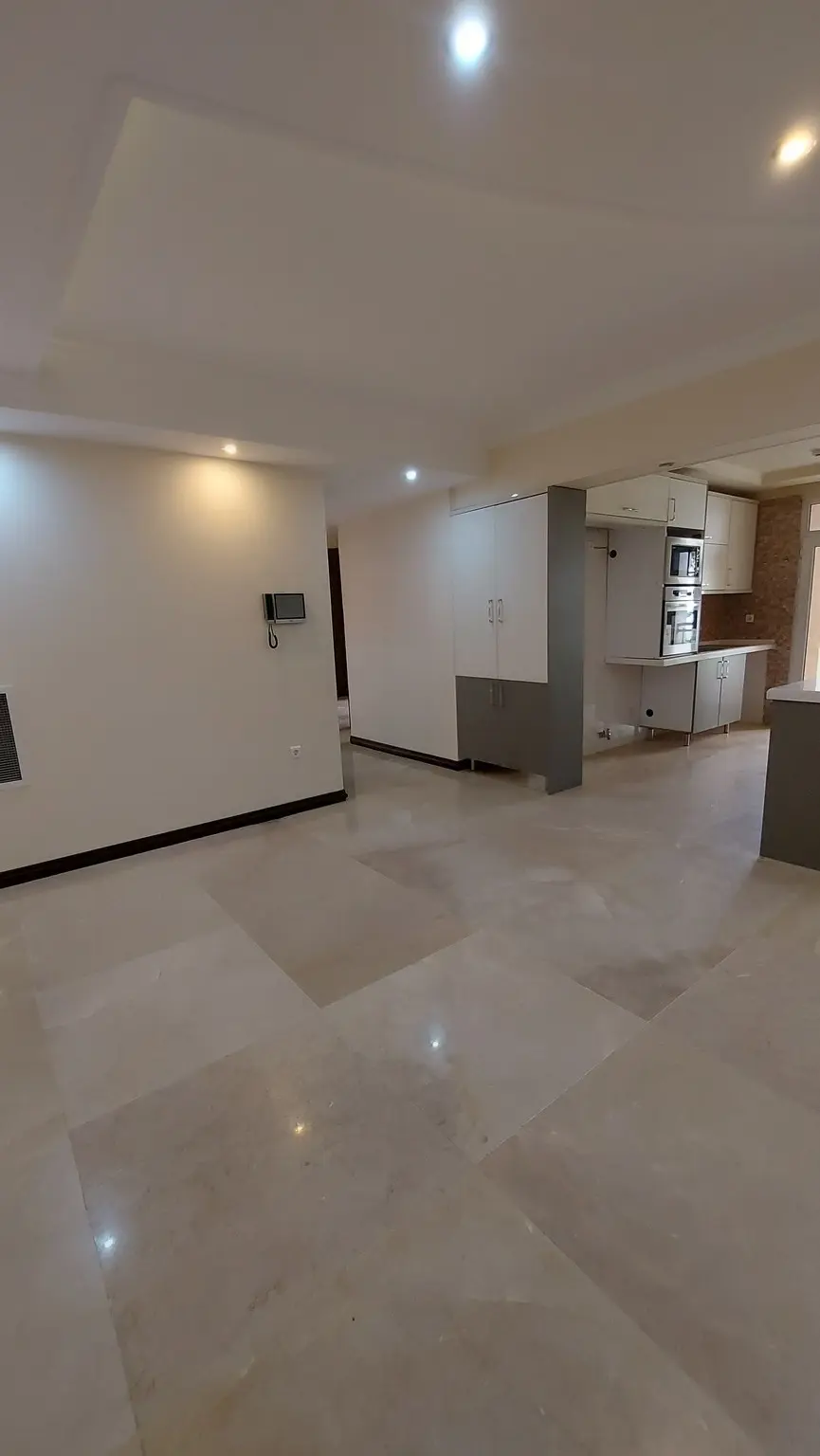  خرید آپارتمان 211 متری  ۴خواب در سعات آباد شمال میدان کاج