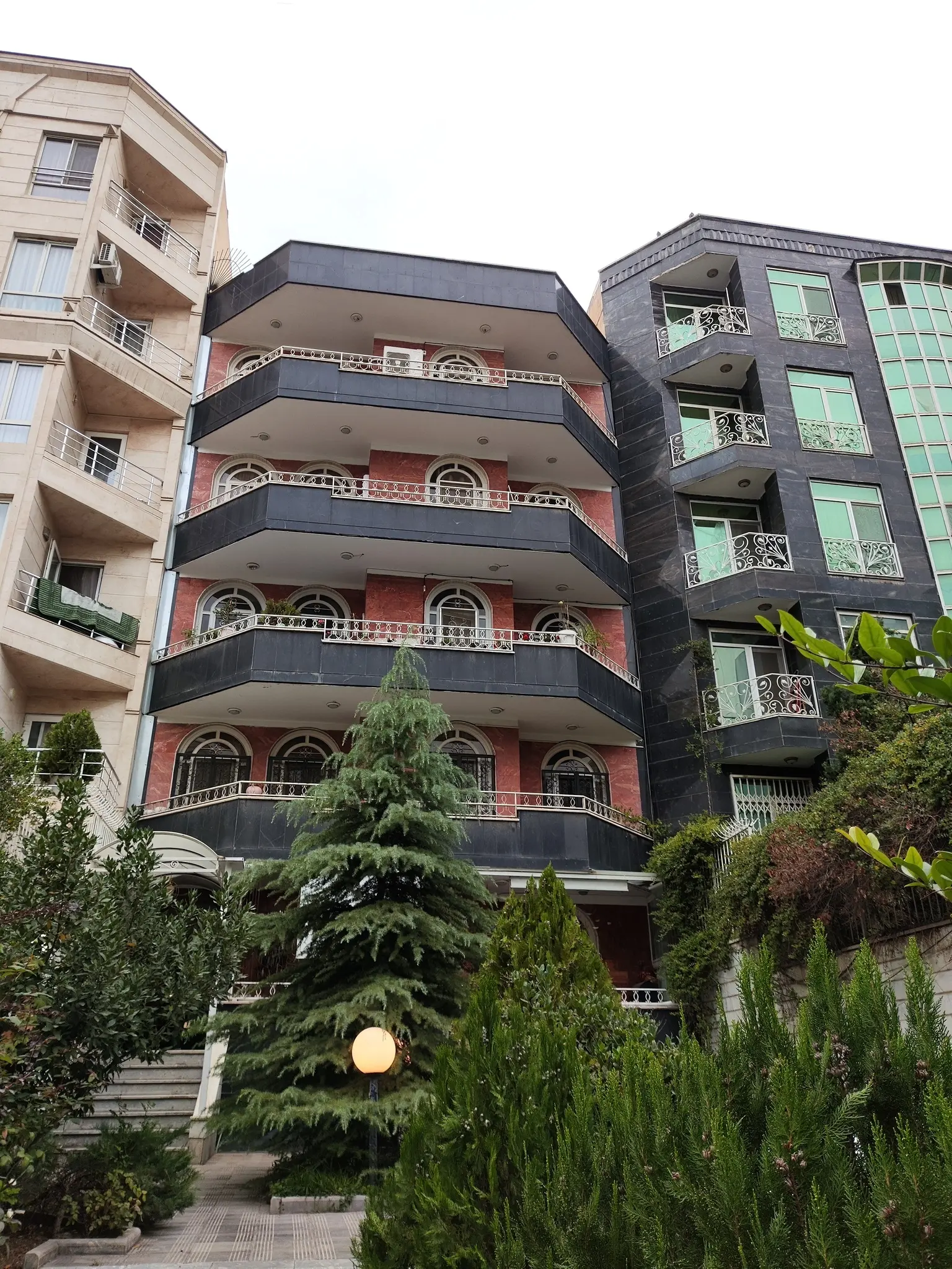فروش آپارتمان 156 متری سه خواب  در سعادت آباد 