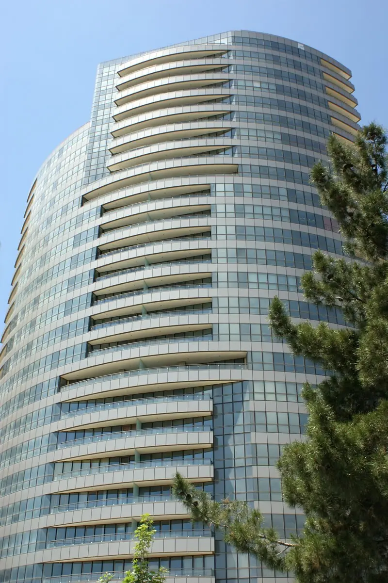 اجاره برج200 متری سه خواب در برج  شیشه مهستان در شهرک غرب 