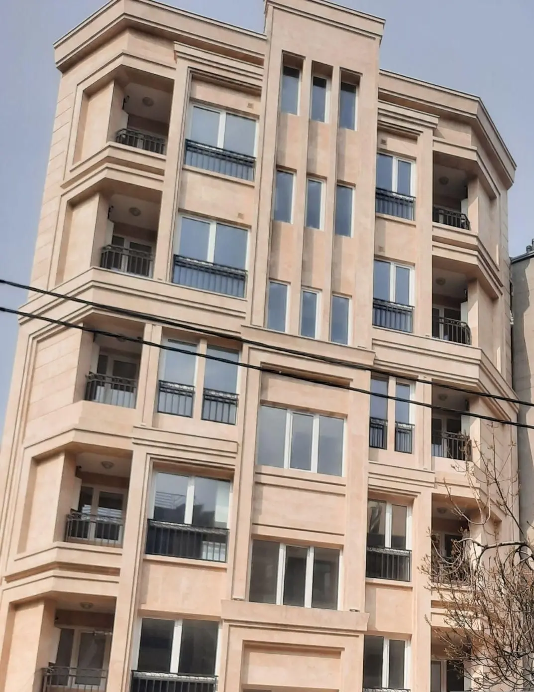 فروش آپارتمان 100 متری در سعادت آباد میدان کاج
